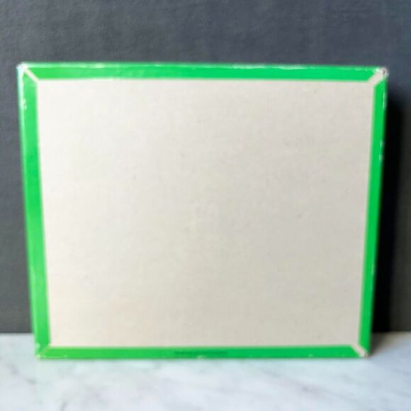 Vintage Charles Wysocki Americana Catchin' Bugs 1000 Puzzle Milton Bradley NEW - Picture 5 of 5